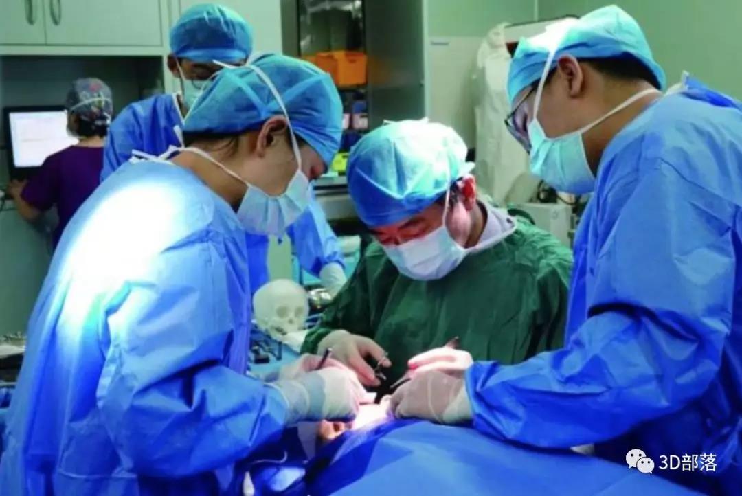 两岁娃下颌骨闭锁，嘴巴张不开！3D打印技术救了他