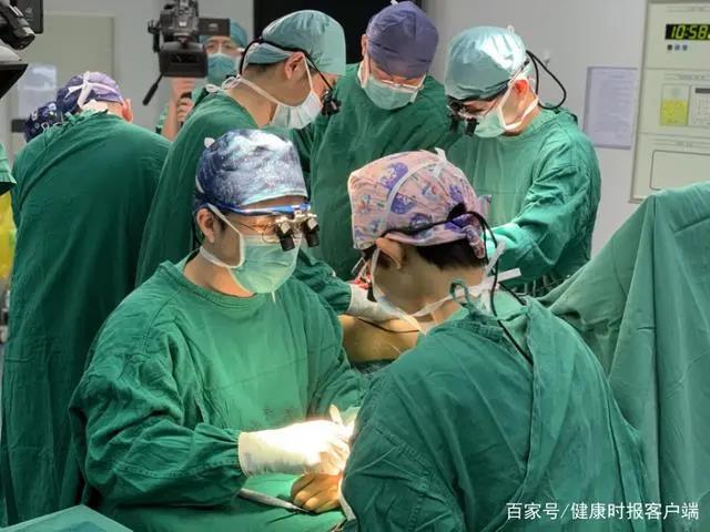 北京积水潭医院采用金属3D打印技术为患者再造拇指