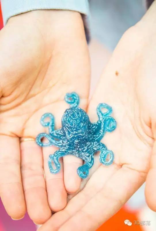 这样馋小朋友们好么？首台糖果3D打印机面世