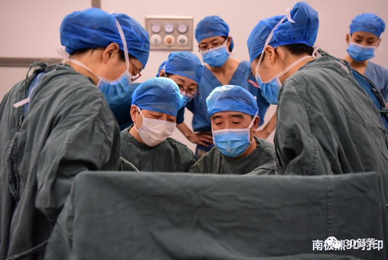 唐都医院：4D打印帮18岁少女再造女儿身